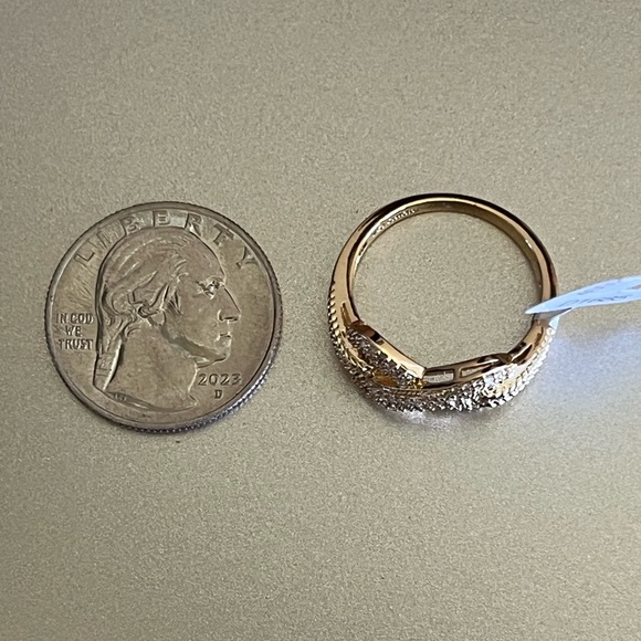 Ladies CZ Bow/Figure Eight Ring Size 9 NEW - Picture 7 of 8